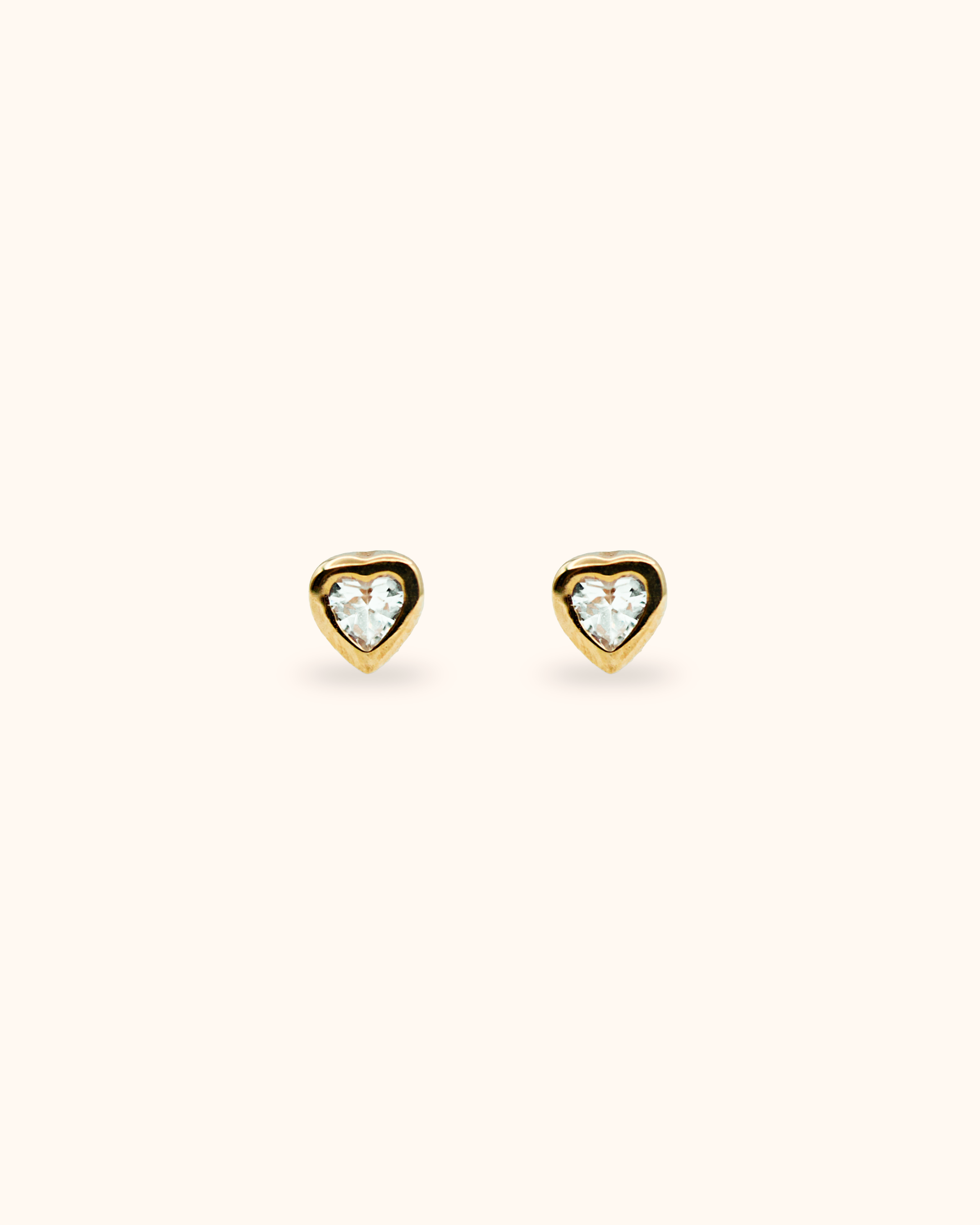Piercing corazón de oro sólido 14k y circonita