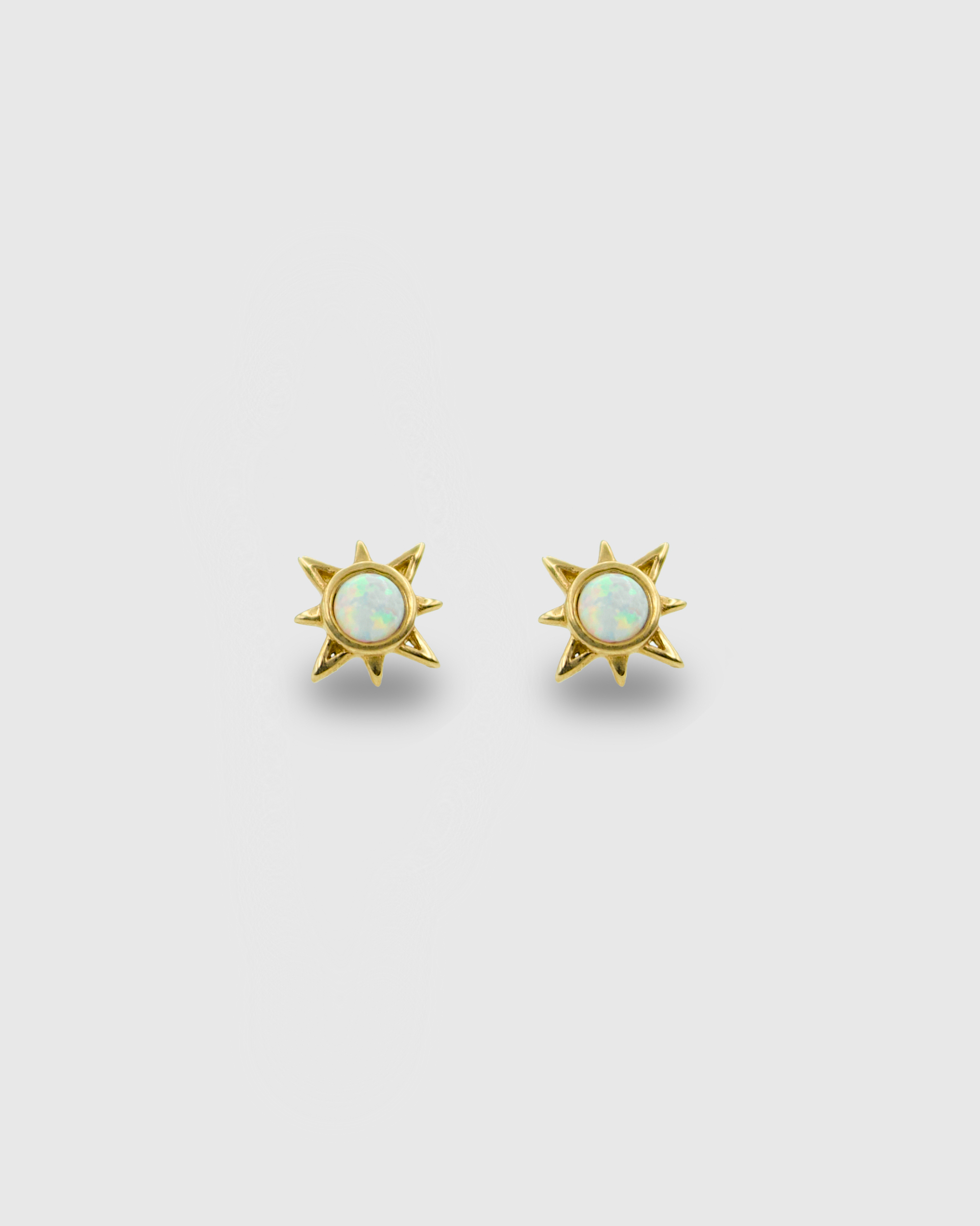 Piercing Sol de oro sólido 14k con ópalo