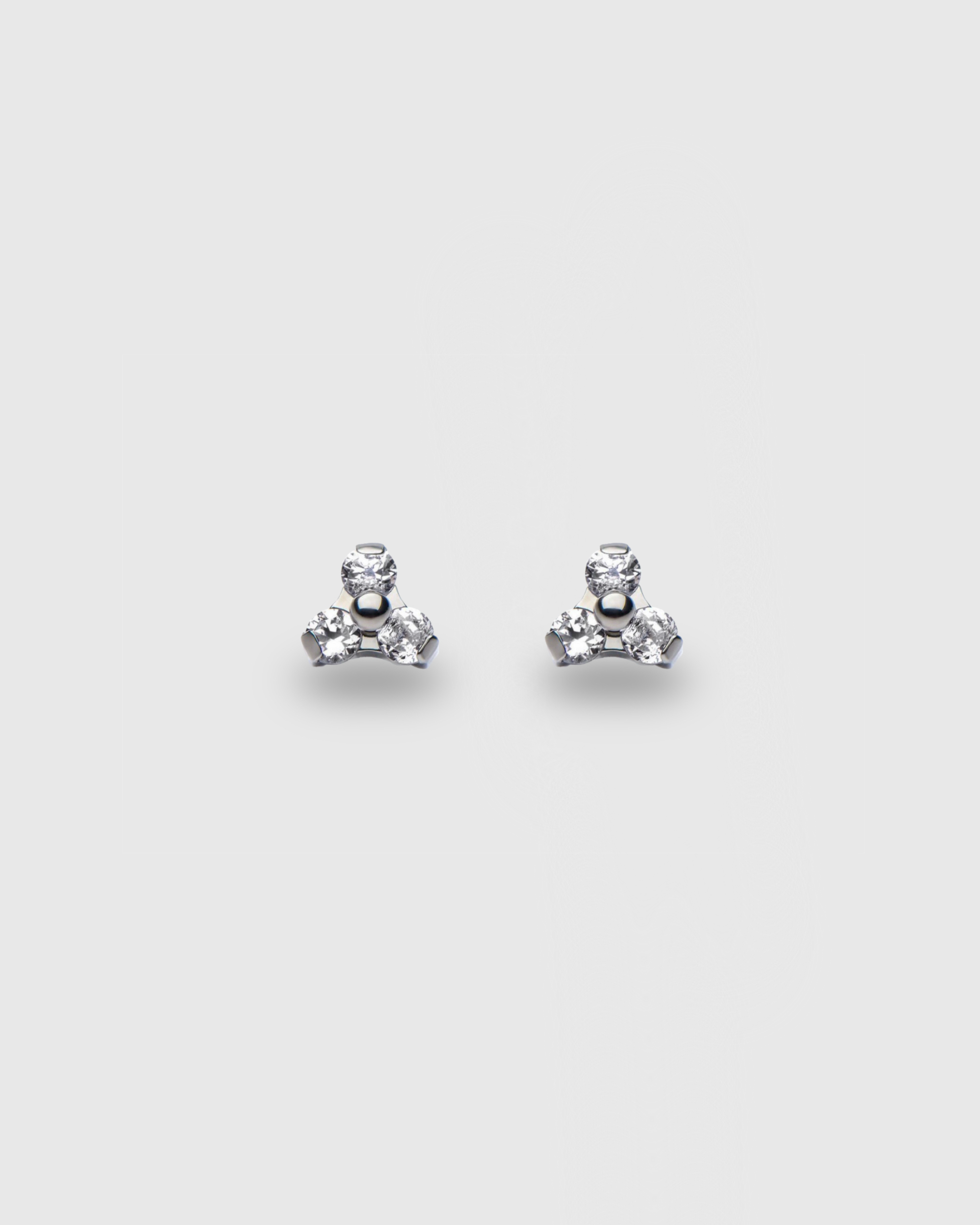 Piercing Trio de titanio con circonitas
