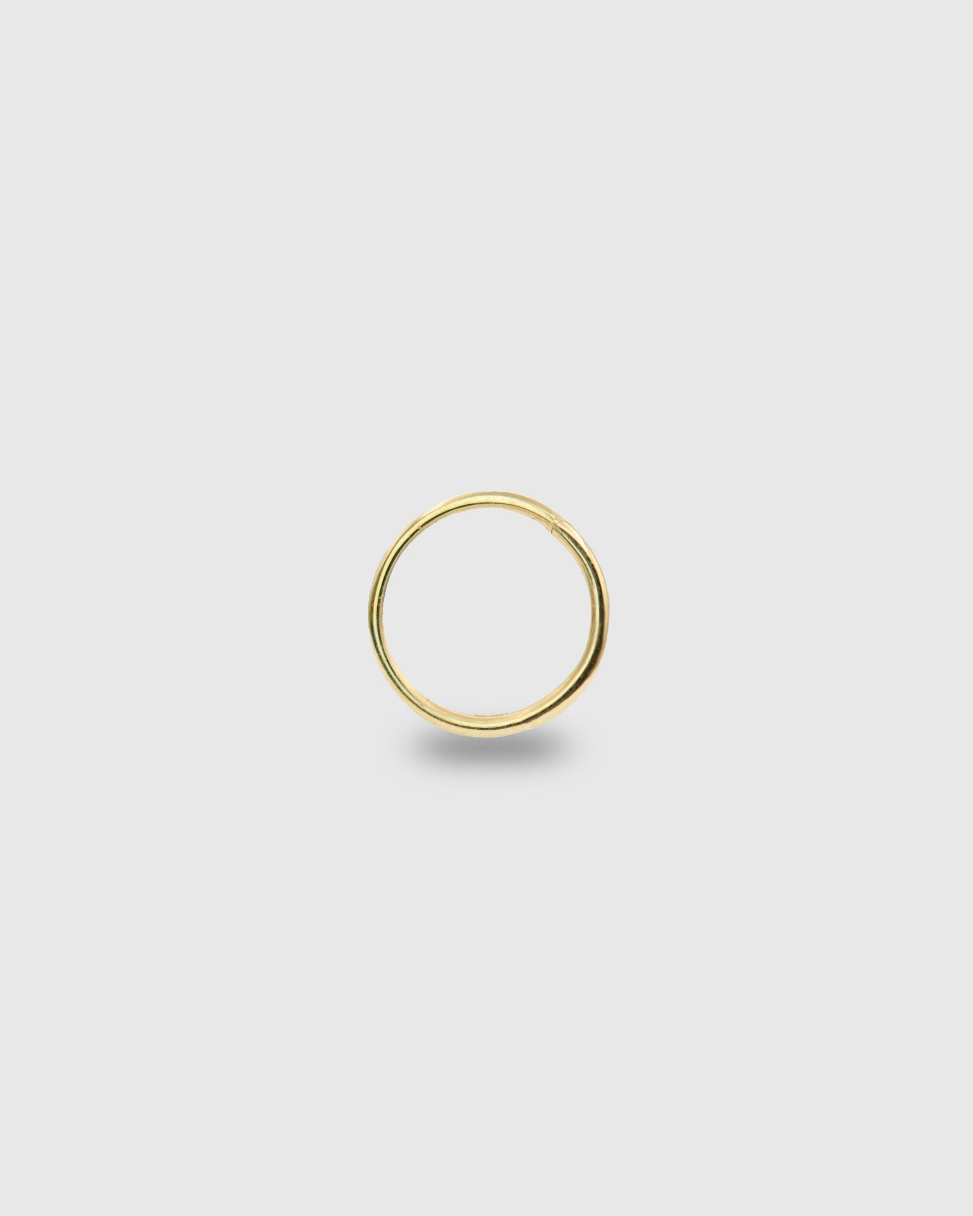 Aro liso básico de oro sólido 14k
