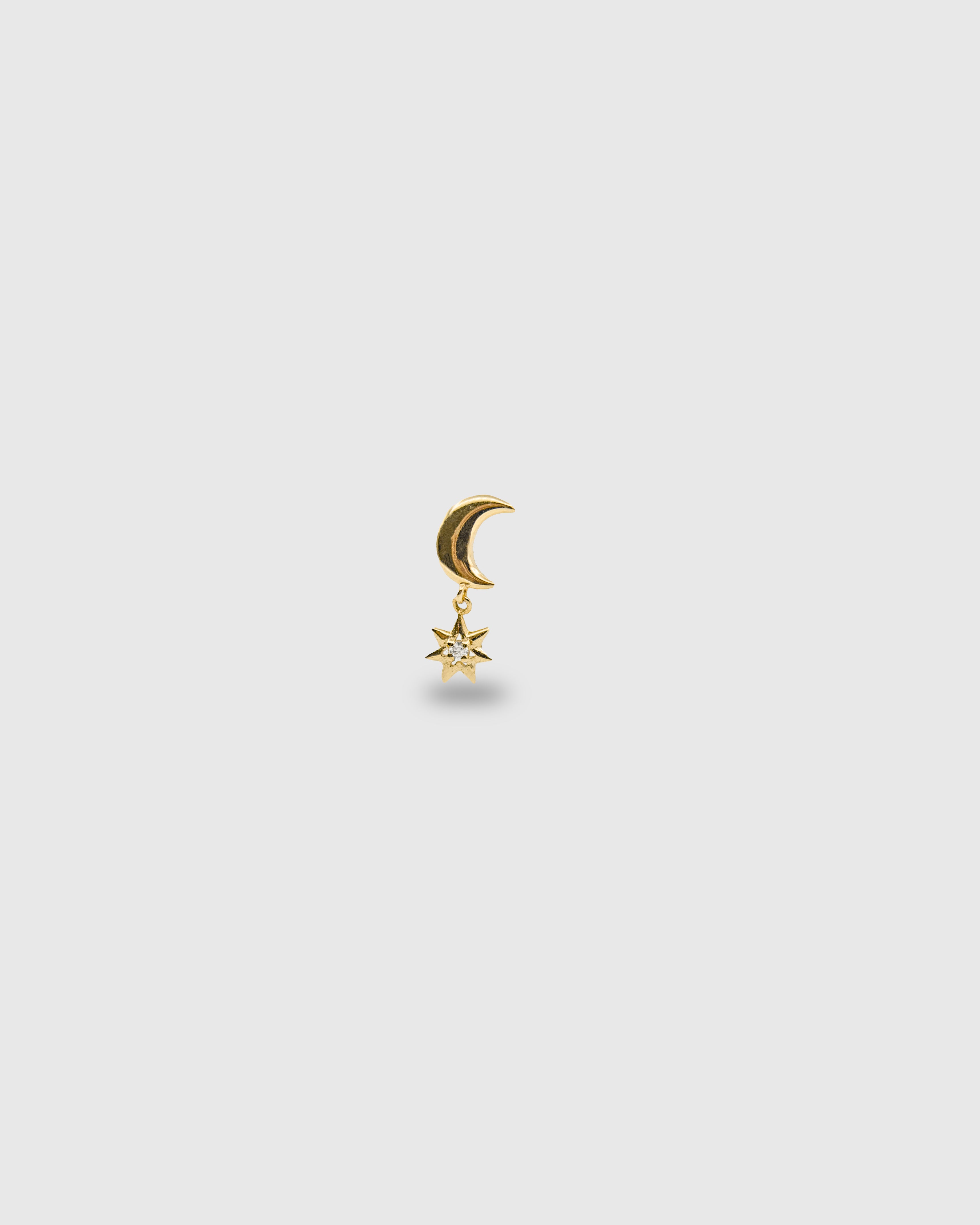 Luna de oro sólido de 14k y estrella colgante con circonita