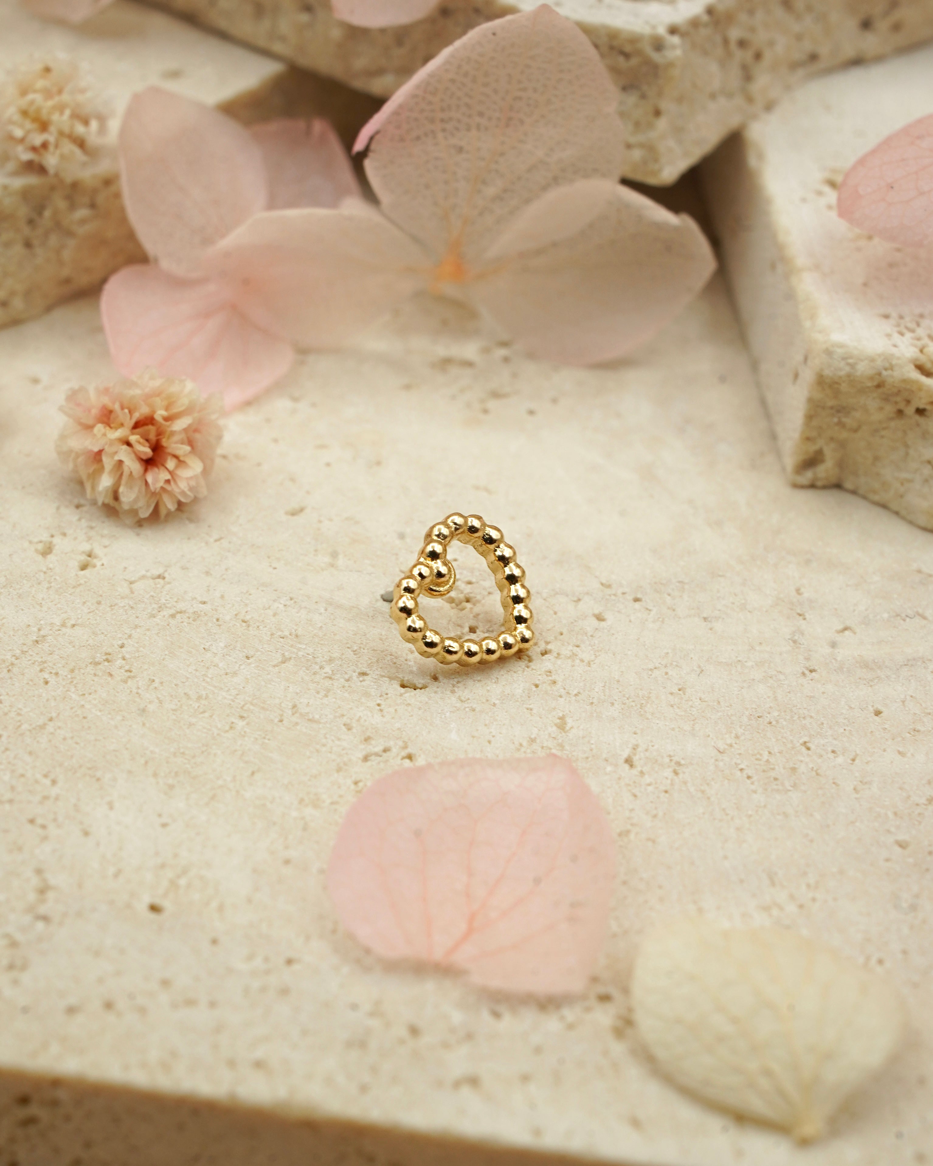 Pendiente Corazón de oro sólido 14k