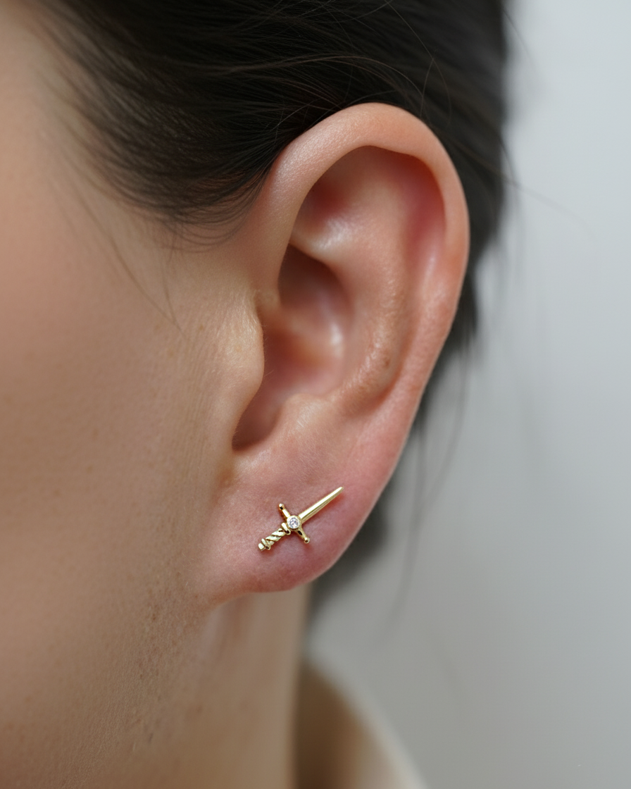 14k Solid gold dagger with cz